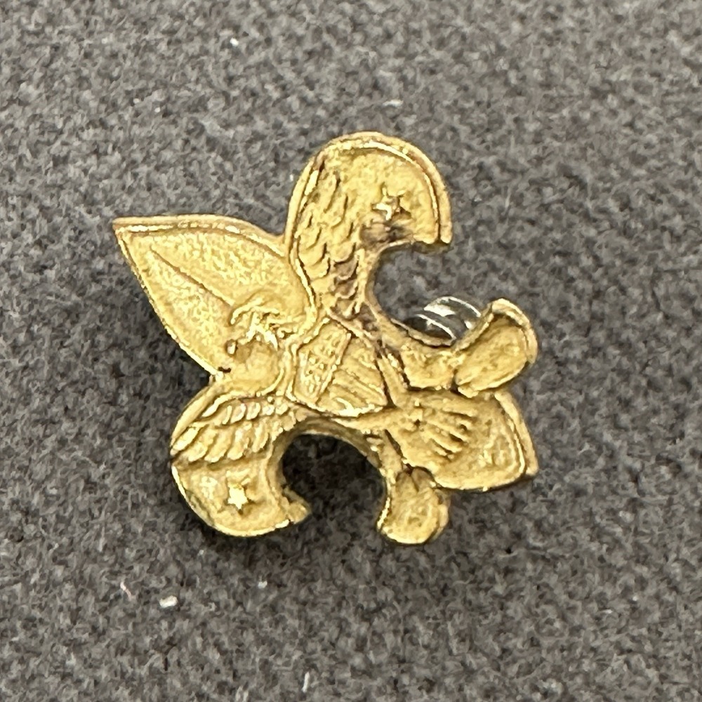 Vintage WWII Era 1940s TENDERFOOT Boy Scout Rank PIN Thin Metal BSA Scouting
